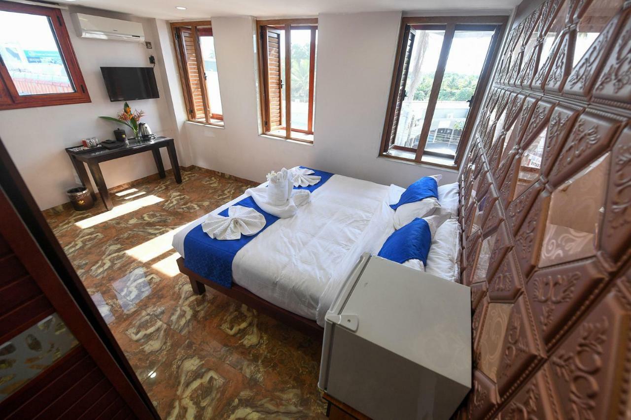 The President Hotel Нанди Экстерьер фото